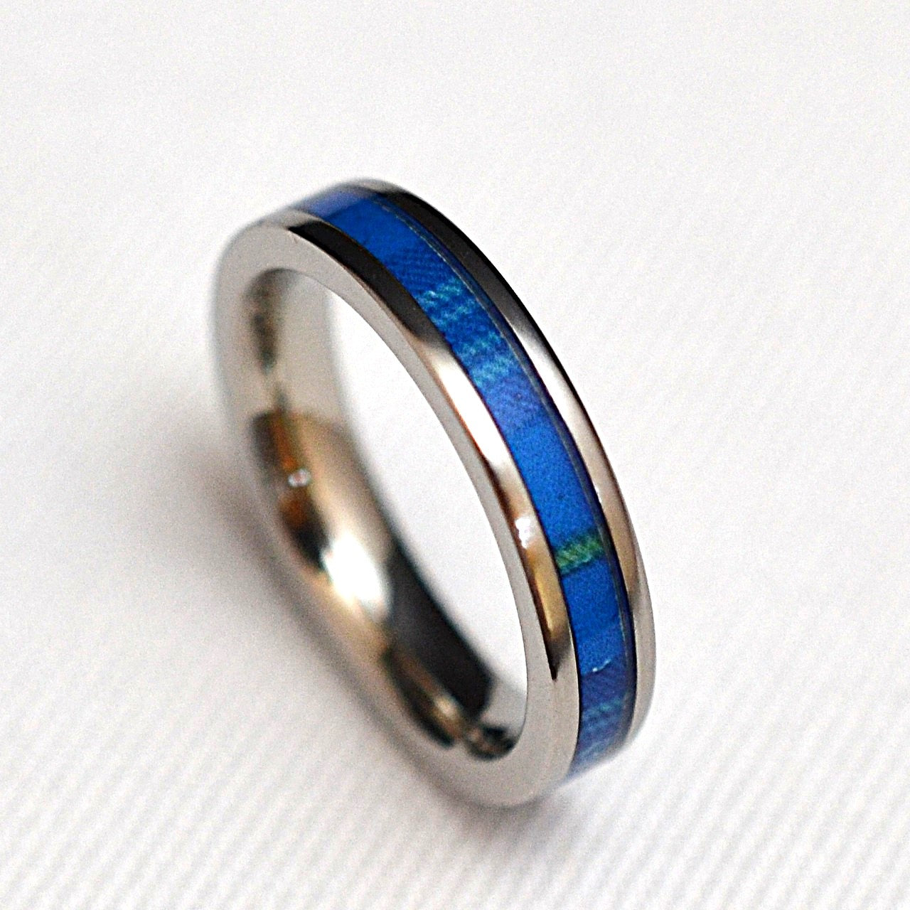 Slim hypoallergenic stainless steel ring with The Citadel tartan inlay and crystal-clear protective finish