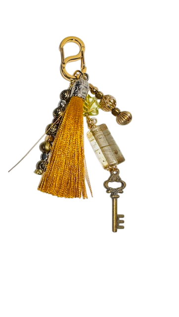 Elegant Gold Handbag Charm