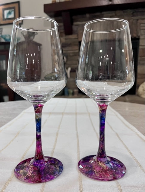 Stemmed Wine Glasses "Berry Nice"